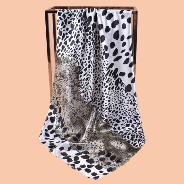 leoparf print imitation silk scarf