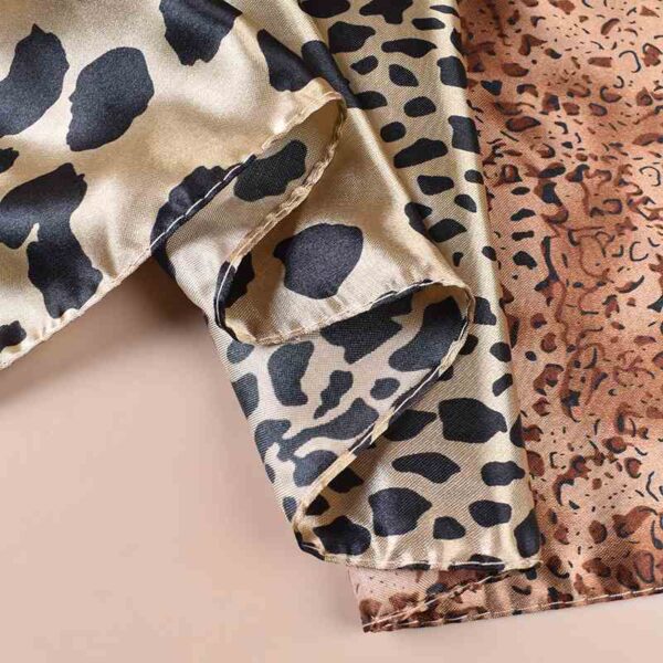 leoparf print imitation silk scarf