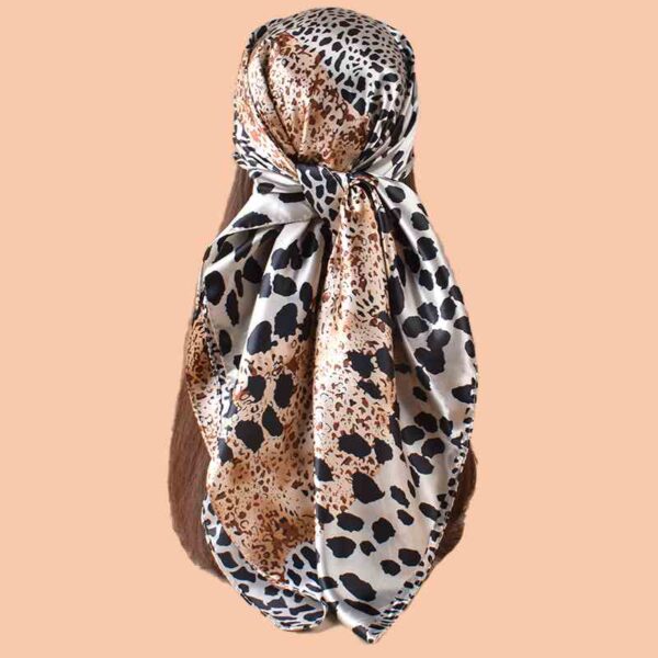 leoparf print imitation silk scarf