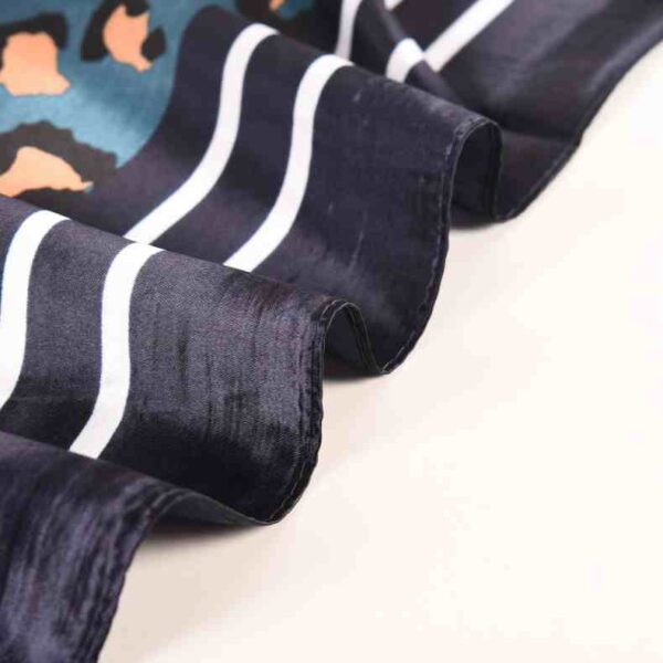 leoparf print imitation silk scarf