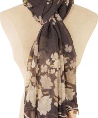 Year-Round Accessory – Transitions from Day to Night